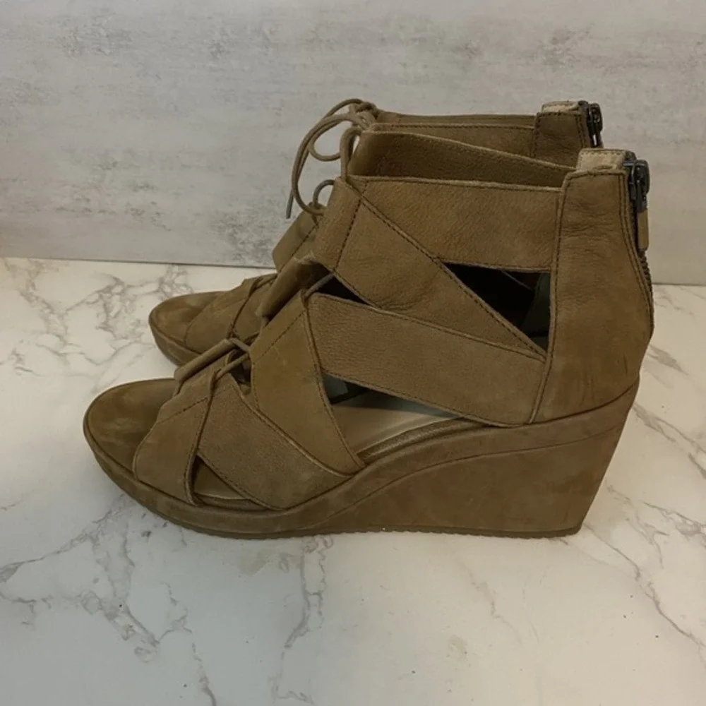 Eileen Fisher good pre